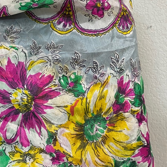 Vintage Floral Circular Scarf - Picture 3 of 6